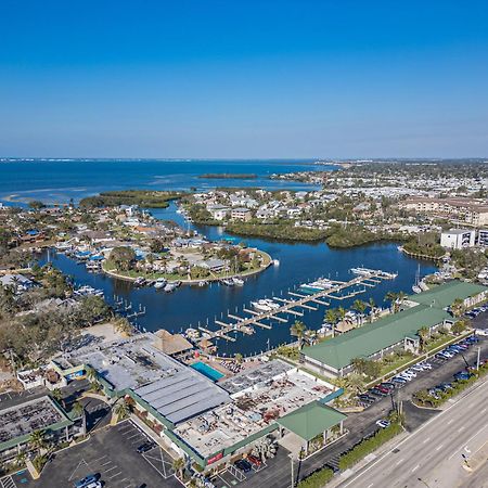 Апарт отель Bay Breeze South Bradenton Экстерьер фото