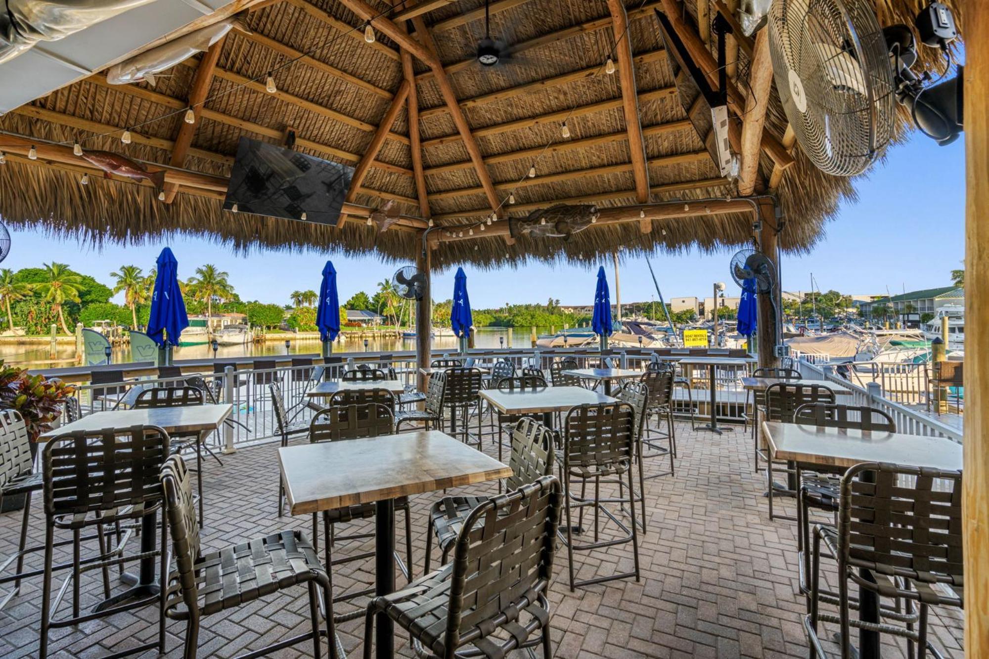 Апарт отель Bay Breeze South Bradenton Экстерьер фото