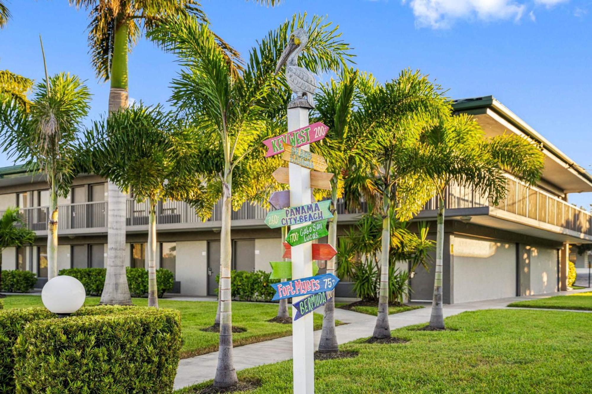 Апарт отель Bay Breeze South Bradenton Экстерьер фото